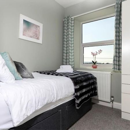 Auckland View - A Comfy & Spacious 4Bed With Views Coundon Esterno foto